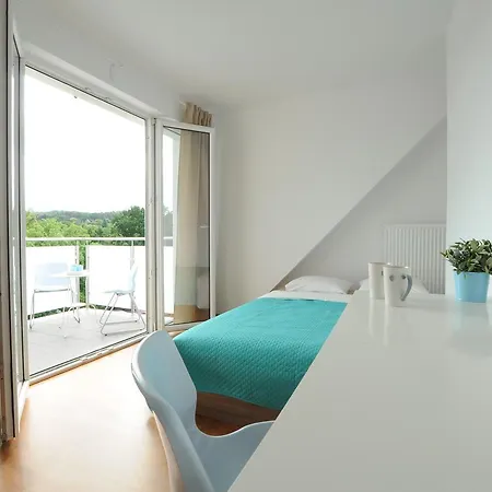 786 Hostal
